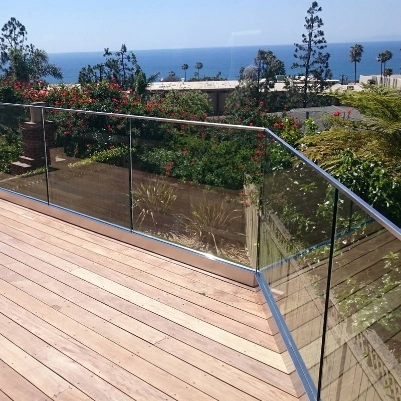 Frameless aluminum U-channel base shoe glass deck railing
